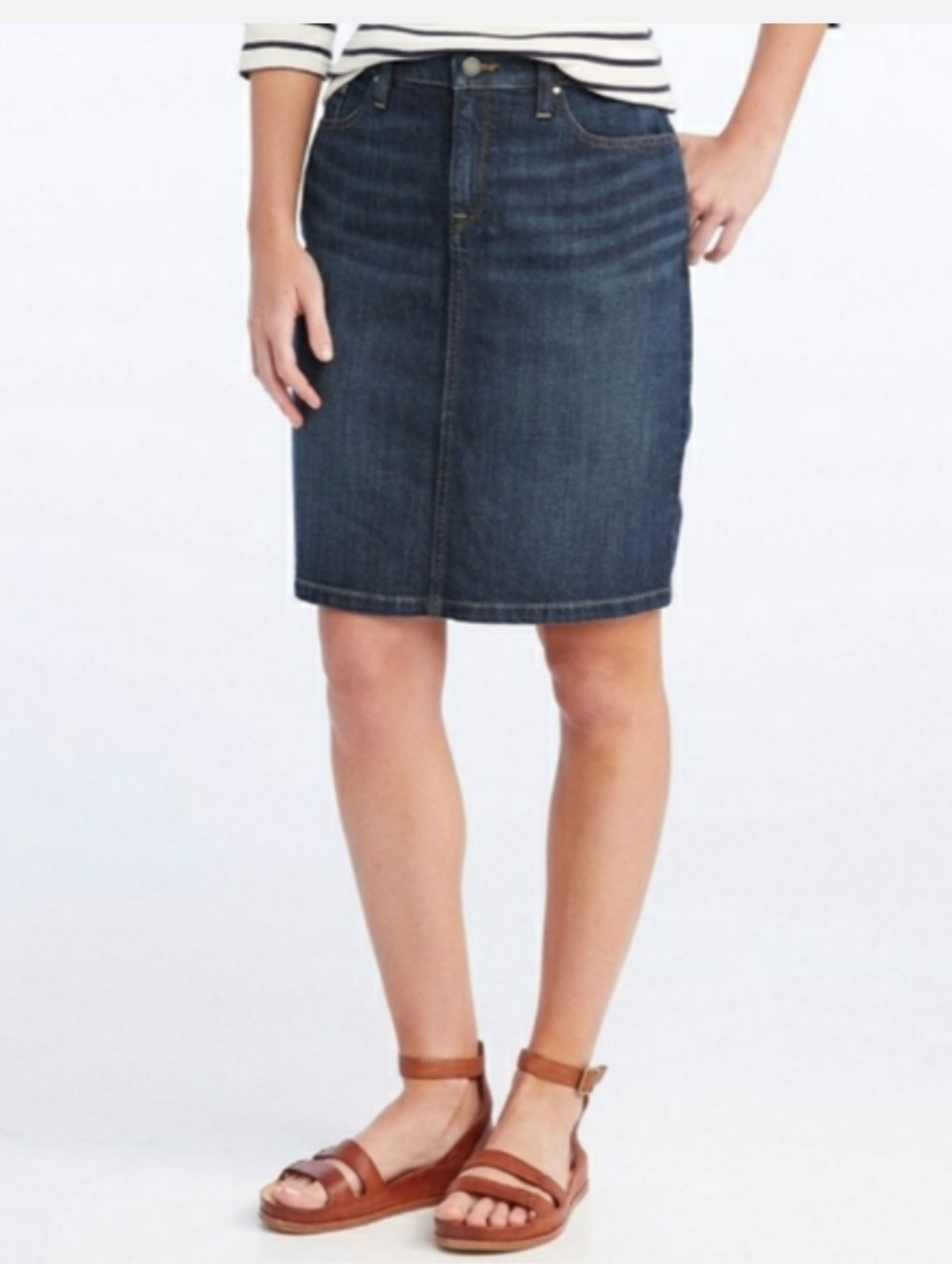 L.L. Bean Favorite Fit Dark Blue Denim Knee-Length Skirt Size 2